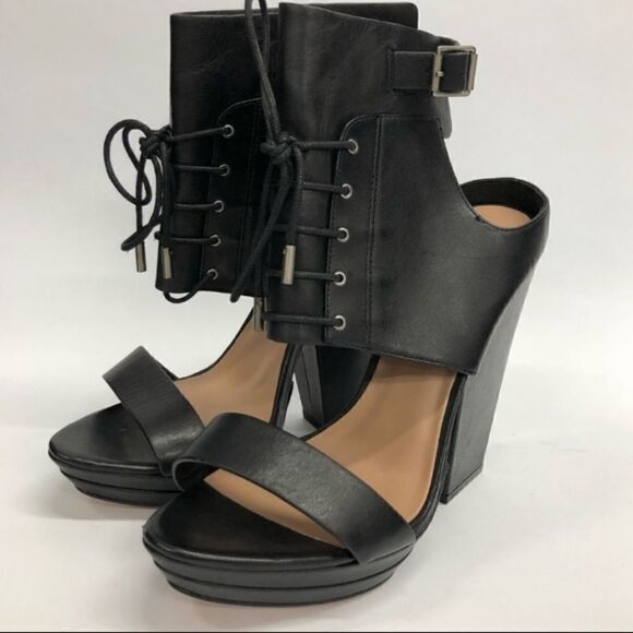 ❤️NEW BCBG MaxAzria Runway Wilder Laceup Day Sandals - Picture 3 of 4